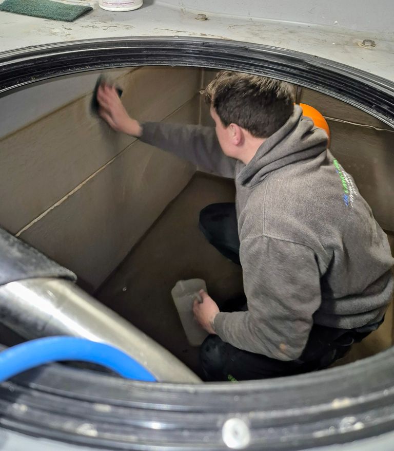 Cold water storage tank cleaning and disinfection service